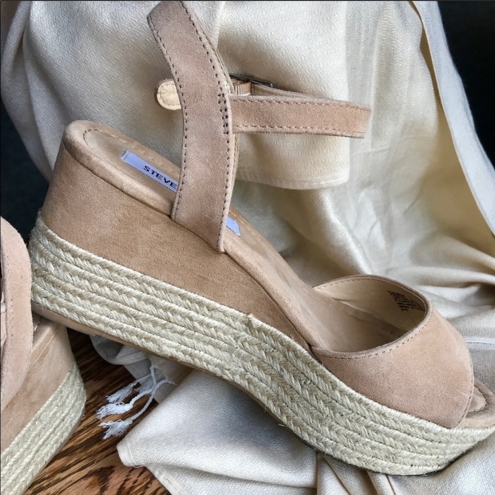 Steve Madden sandals size 9